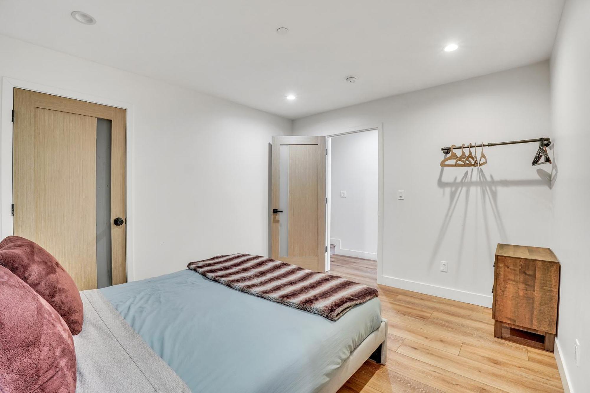Luxurious Townhome W/3 Master Suites Gated Parking 洛杉矶 外观 照片