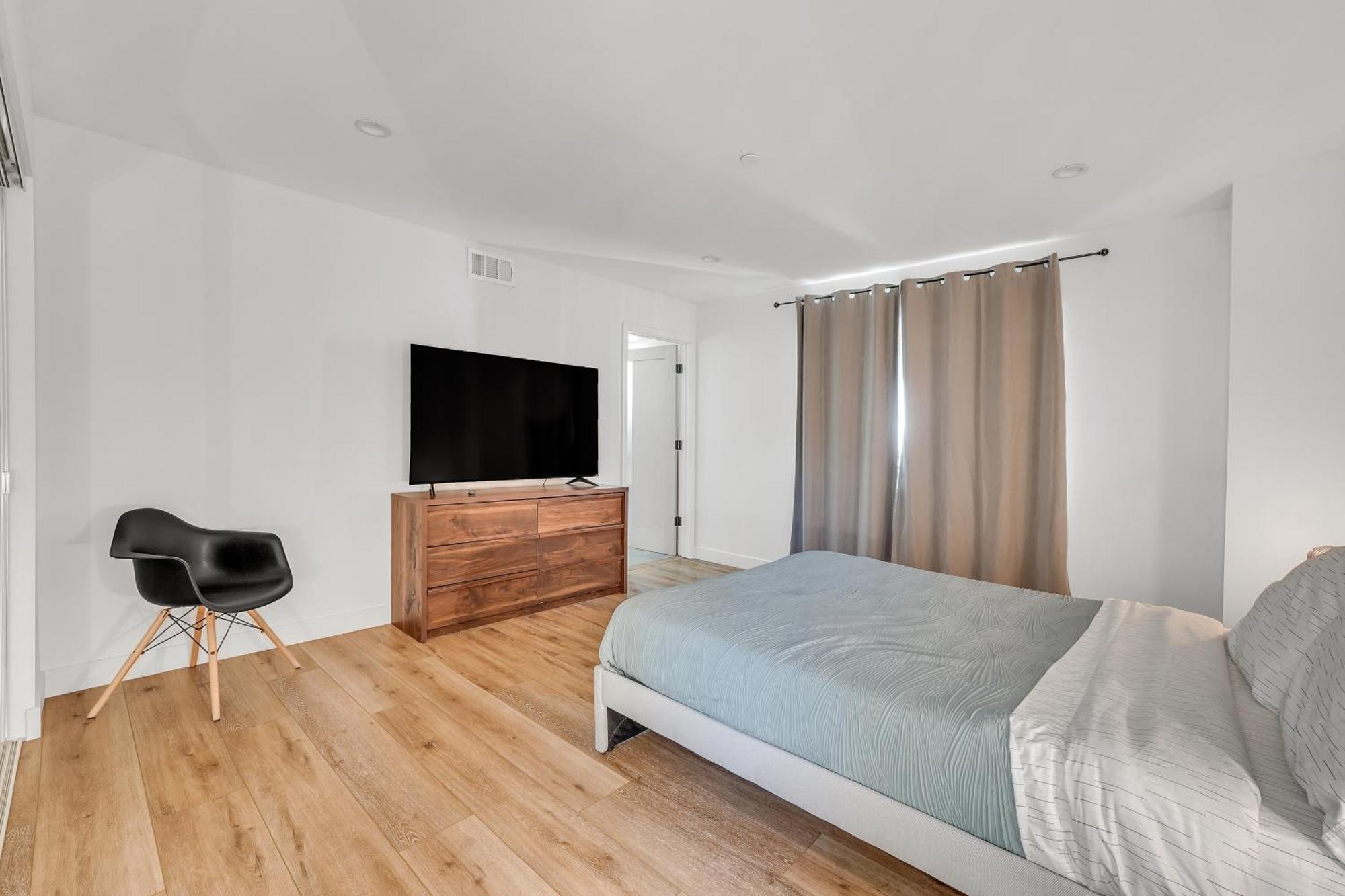 Luxurious Townhome W/3 Master Suites Gated Parking 洛杉矶 外观 照片