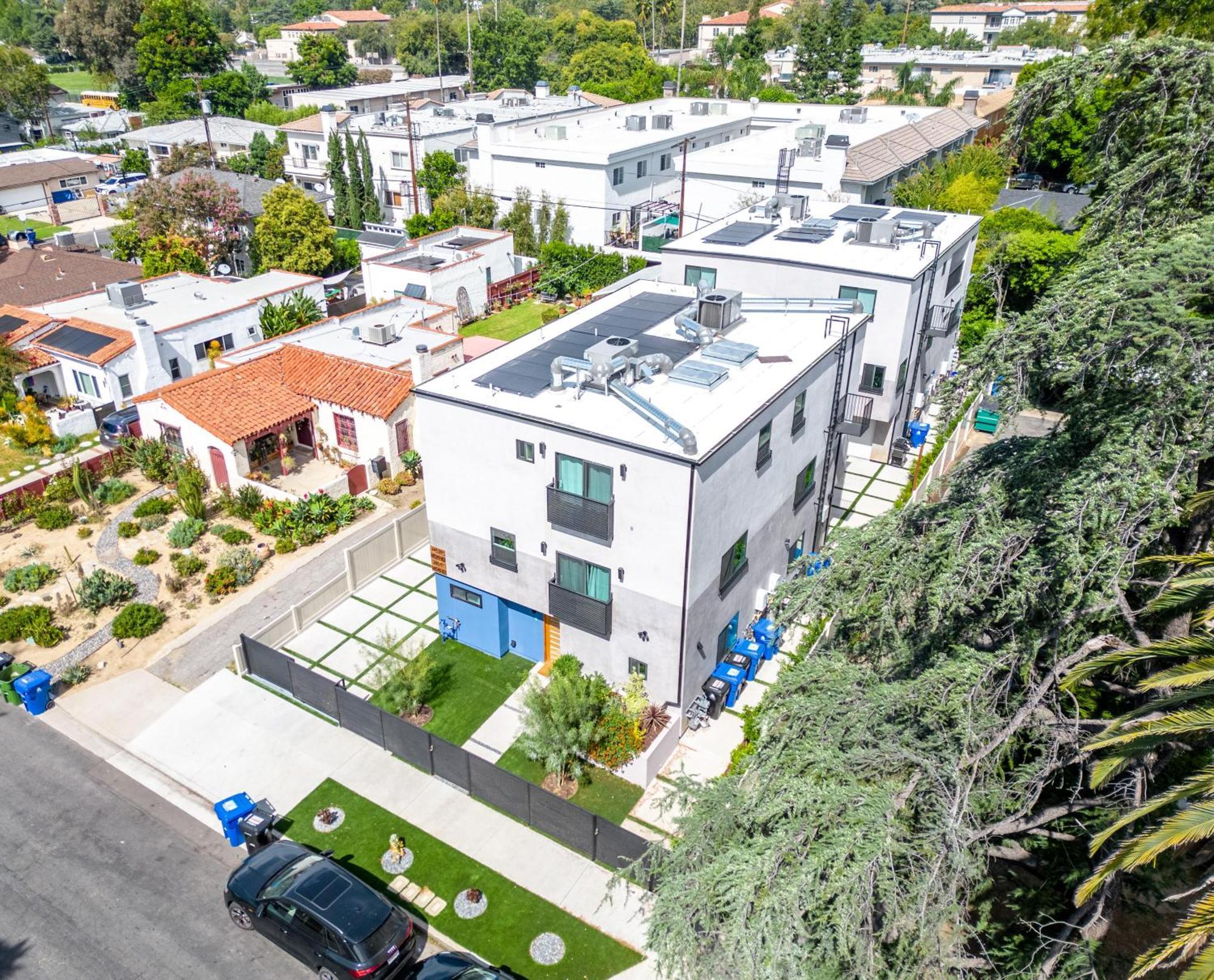 Luxurious Townhome W/3 Master Suites Gated Parking 洛杉矶 外观 照片
